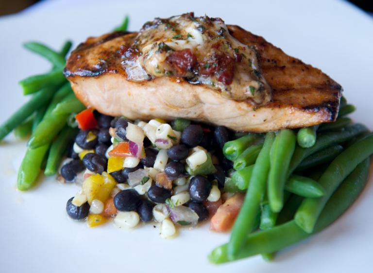 Flame-grilled Salmon Filet Photo 2